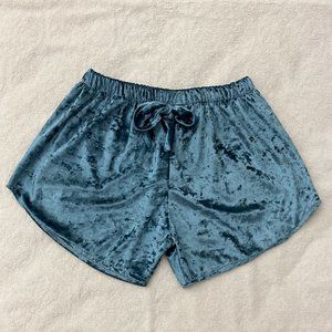 Angela Collections Velvet Short, VD107-S